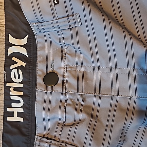 Hurley Men's Grey Striped Size 30 Shorts - Picture 2 of 5